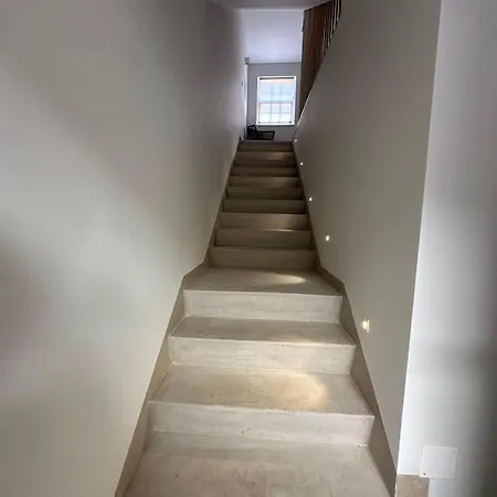 Fabulous Duplex דירה